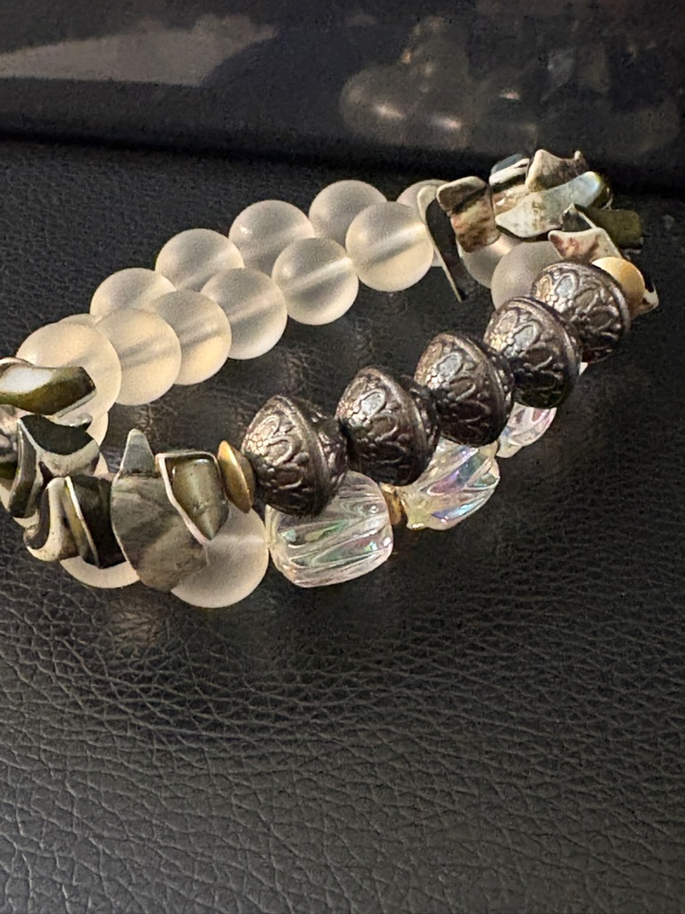 Plunder Frosted White, Iridescent & Antiqued Silver Bead Bracelet
